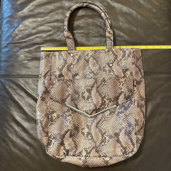 🎉HOSTPICK🎉NWOT Mossimo Snakeskin Bag SEE BOOTIES - Picture 7 of 10